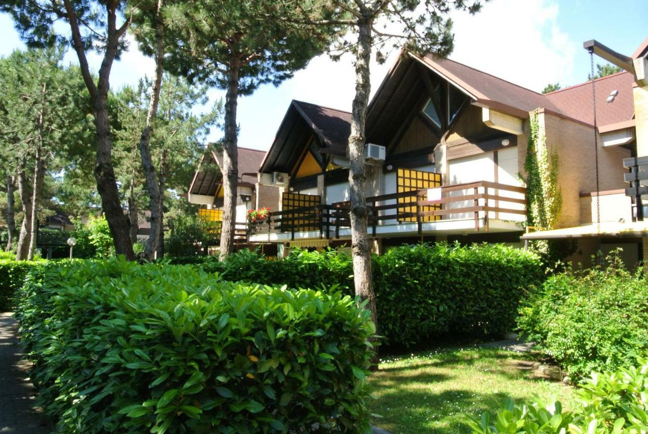 Villa Riviera 56 Lignano Sabbiadoro Buitenkant foto
